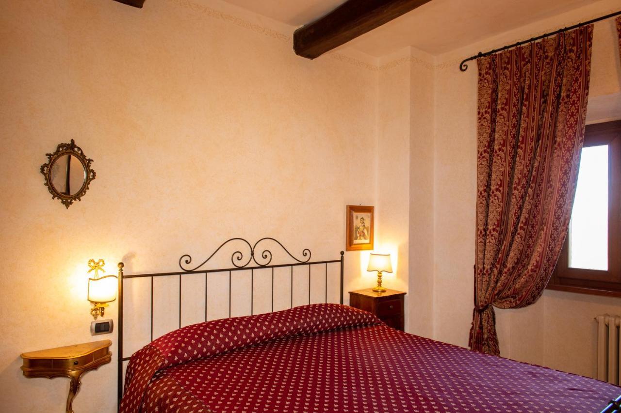 Rocca Di Pierle, Agriturismo Di Charme - Cortona Mercatale  Kültér fotó