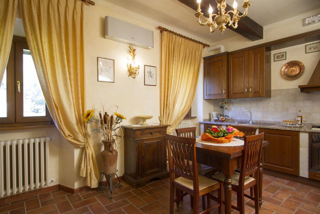 Rocca Di Pierle, Agriturismo Di Charme - Cortona Mercatale  Kültér fotó