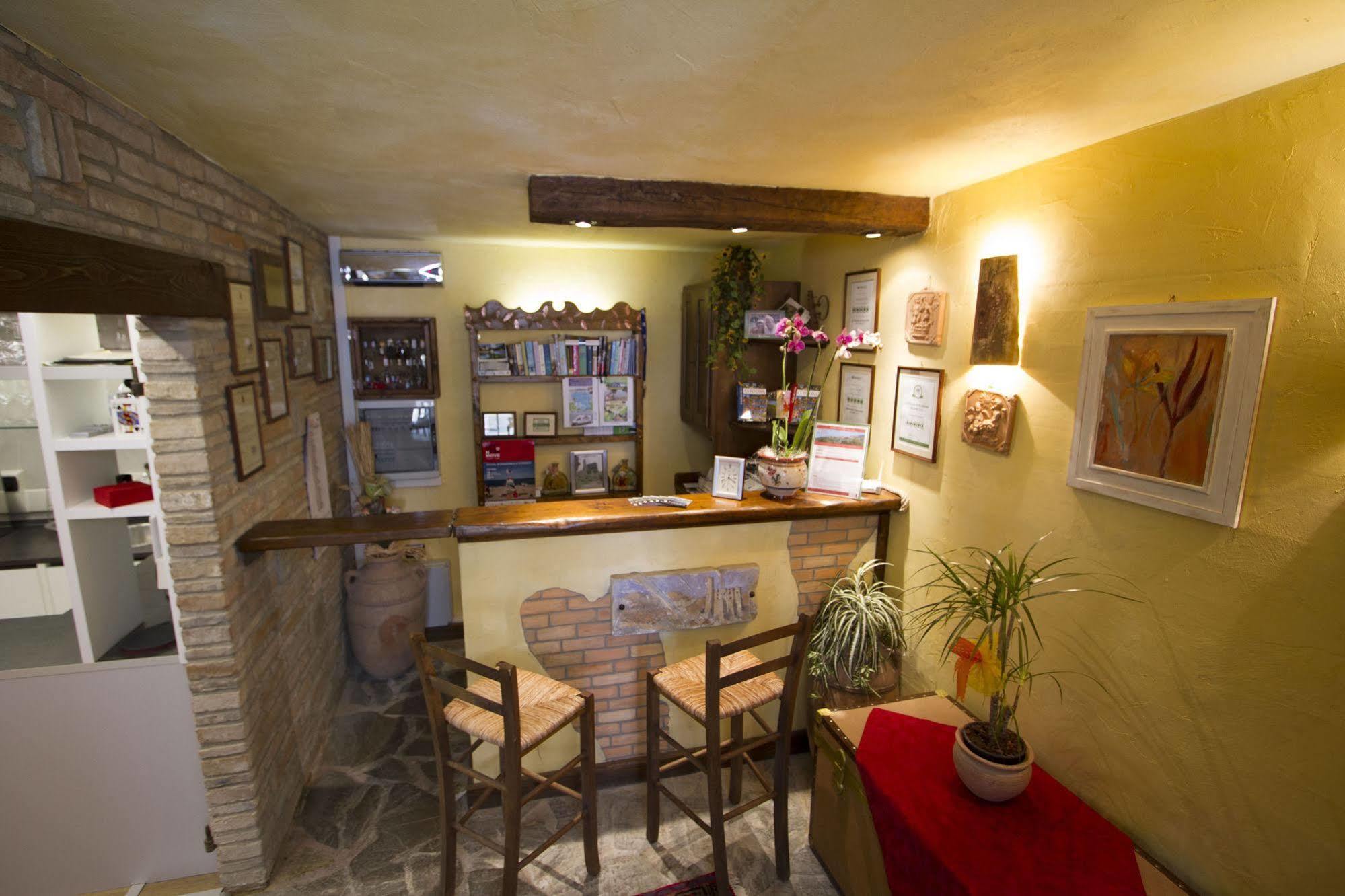 Rocca Di Pierle, Agriturismo Di Charme - Cortona Mercatale  Kültér fotó