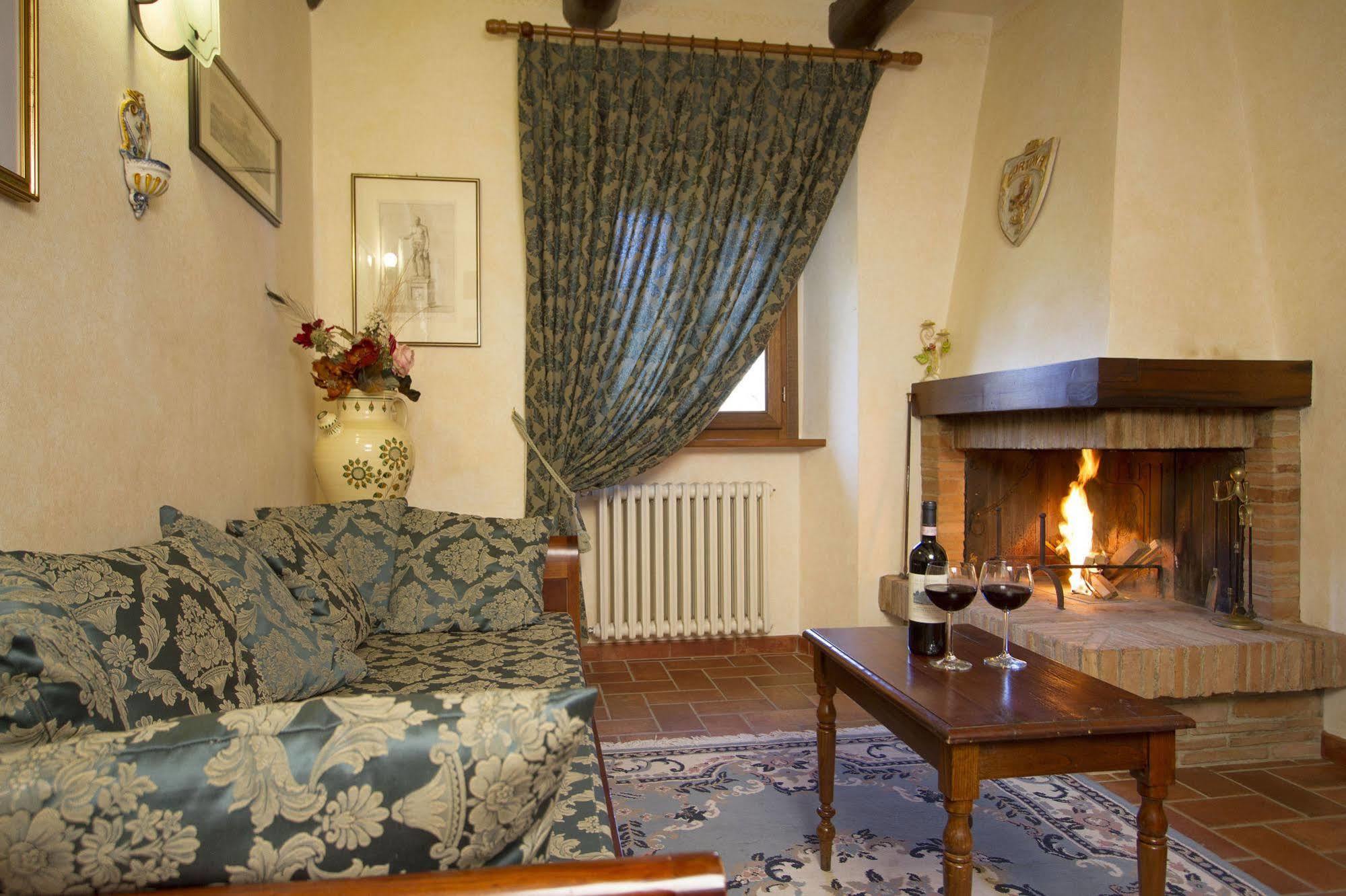 Rocca Di Pierle, Agriturismo Di Charme - Cortona Mercatale  Kültér fotó