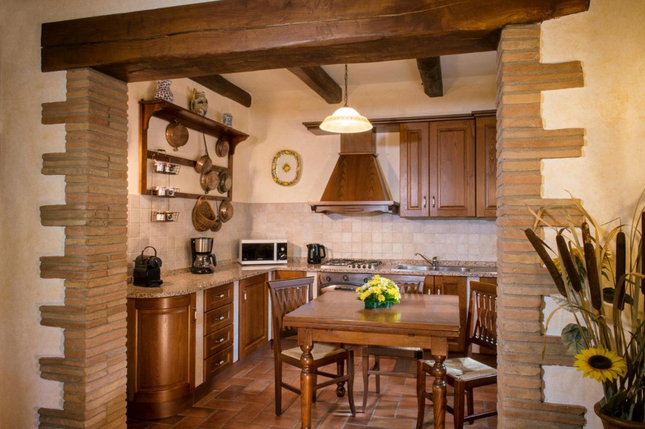 Rocca Di Pierle, Agriturismo Di Charme - Cortona Mercatale  Kültér fotó